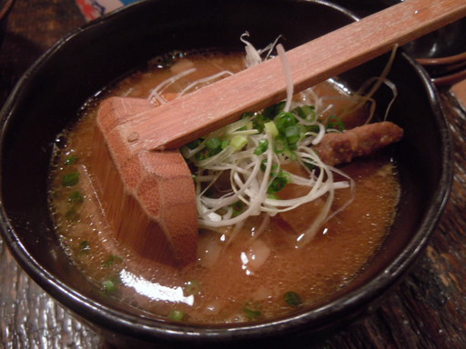 佐倉味噌の牛すじ・モツ煮込み