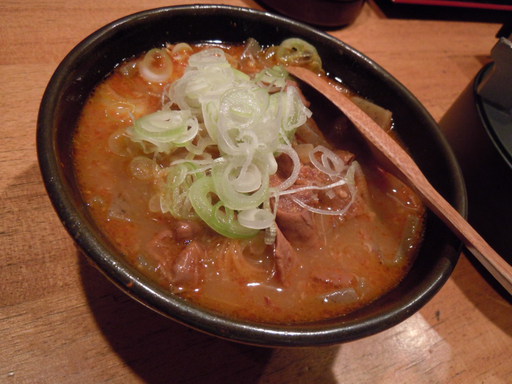 よしみ屋特製の煮込み
