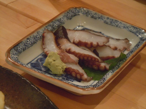 佐島の蛸を90秒だけ茹でました。