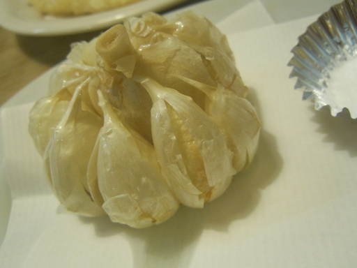 にんにく丸揚げ