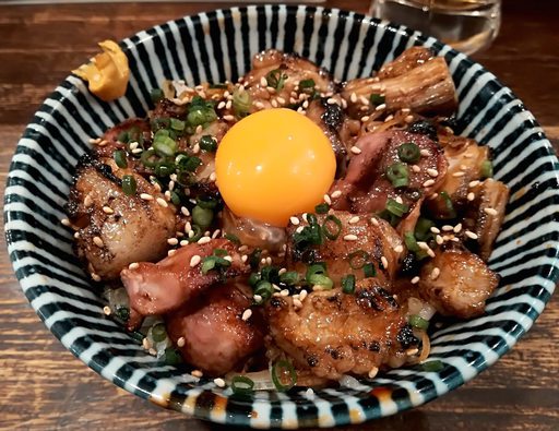 もつ焼き丼