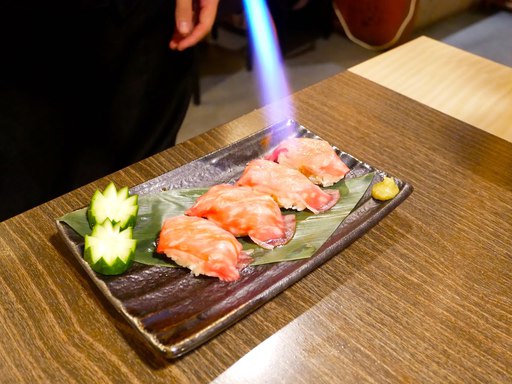 乙女牛の特撰肉寿司