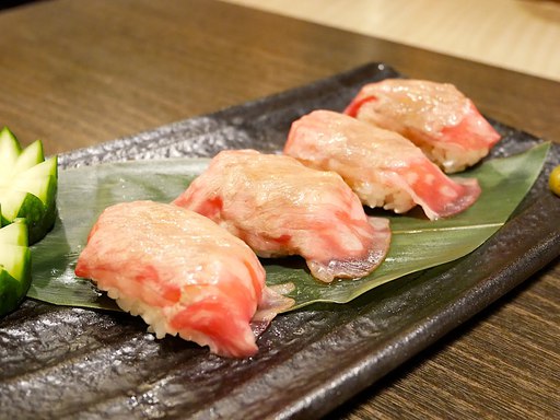 乙女牛の特撰肉寿司