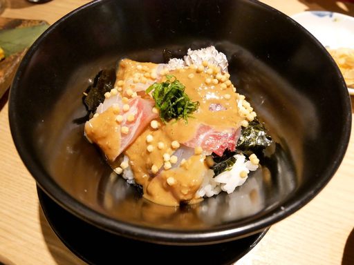 天然鯛の胡麻茶漬け