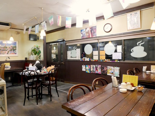 黒猫舎店内