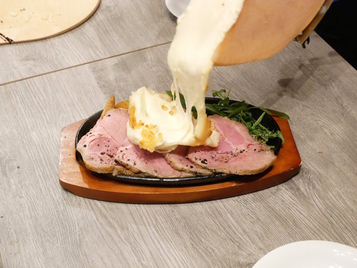 ハイジのとろけるプレミアムラクレットチーズ