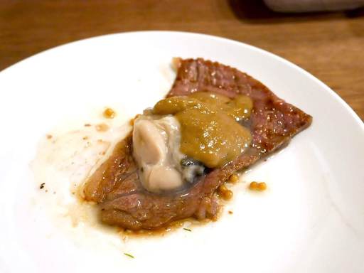 名物！牡蠣肉焼きロール with 特製牡蠣ソース