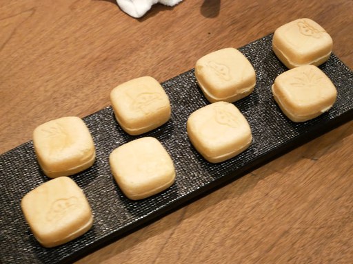にくがとう秘密のモナカ(牡蠣チョコ入り)