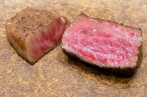 紀州備長炭 和牛の炭焼き