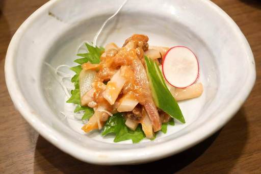 カジキマグロの昆布締めとマグロの酒盗のとも和え