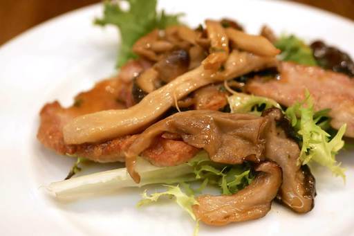 もち豚ヒレ肉のスカロッピーネ