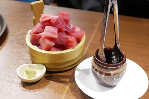 天然まぐろぶつ盛り放題チャレンジ100円