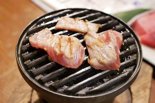 漁業団特製のごちそう まぐろ焼肉