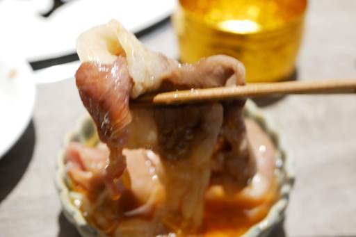 関西風すき焼きに魯山人の隠し玉 近江牛雌 澤井さん30ヶ月のリブロース〜日本一の卵 ビタミンE30倍〜