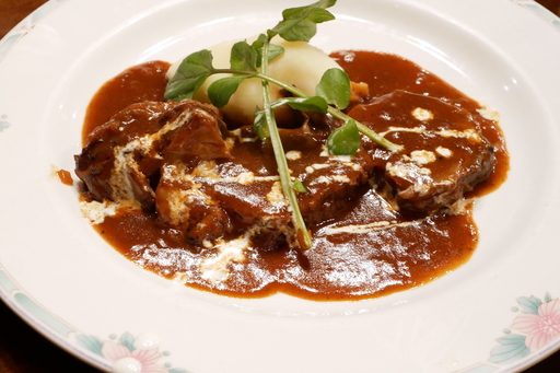 牛バラ肉のスーパードライ煮