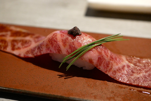 肉寿司 内もも