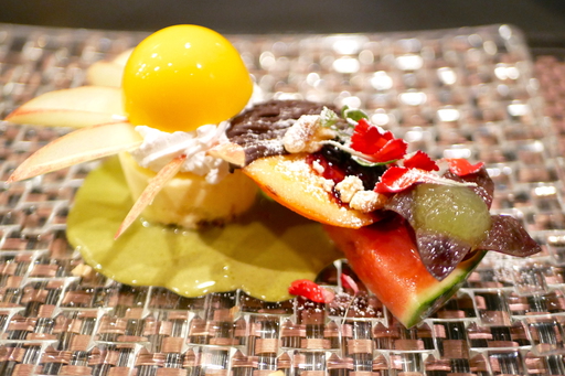 自家製ロールケーキとマンゴープリン