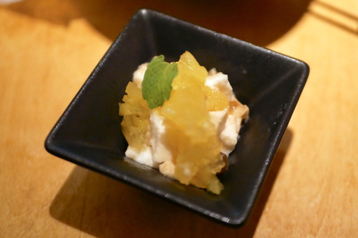 ココナッツムースのパインジュレ