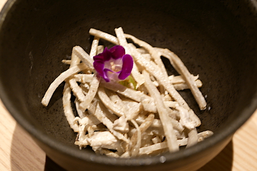新牛蒡とささ身のサラダ
