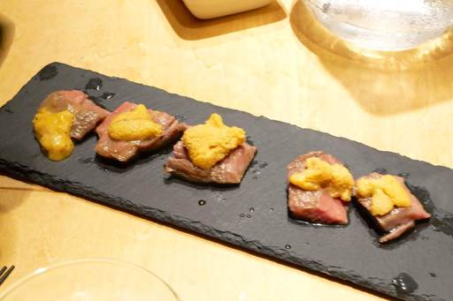 和牛レバーと和牛のウ肉