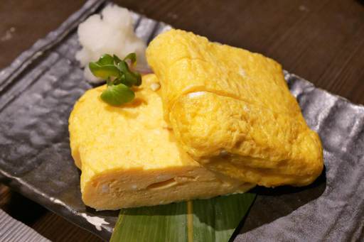 竹鶏卵の出汁巻き