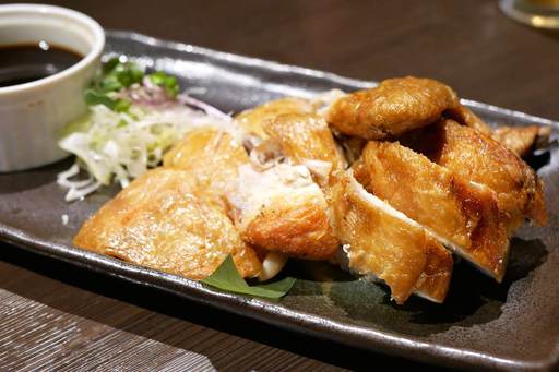 薩摩悠然ハーブ鶏の半身揚げ ホットサワーソース添え
