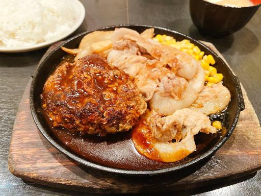 ハンバーグと生姜焼き
