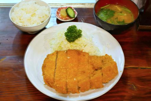 上ロースカツ定食