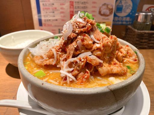 豚みそラーメン麺横