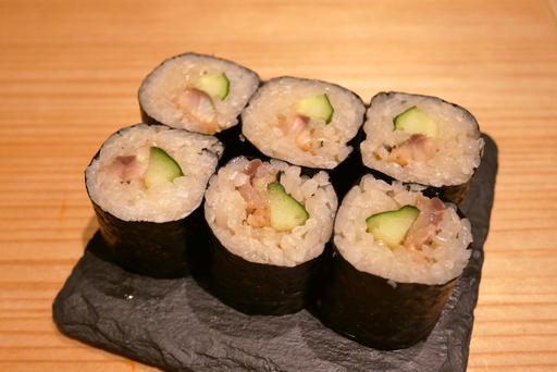  鯵と梅肉のあて巻き