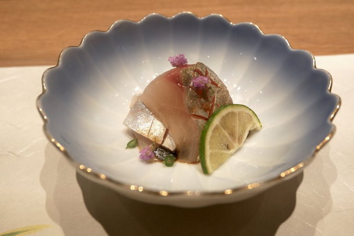 シマアジ