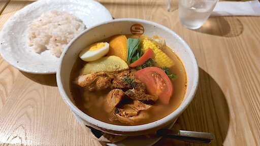 タンドリーチキンのカレー