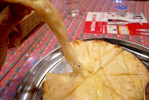 チーズナン