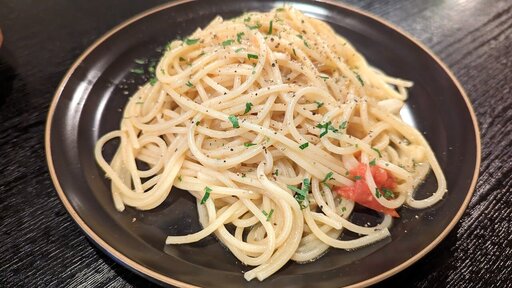 白ハマグリのワイン蒸しのパスタ
