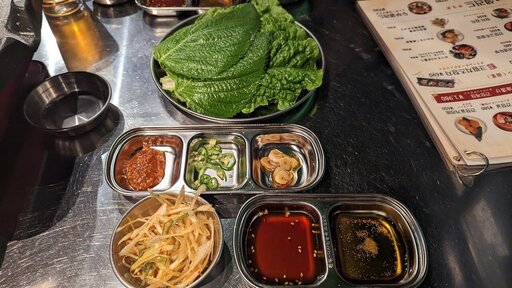 名物サムギョプサル野菜