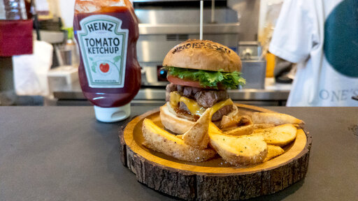 NOKOSAZU STEAK BURGER