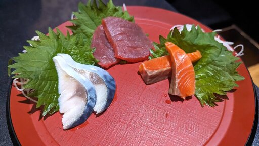 ごま鯖とお刺身の盛り合わせ