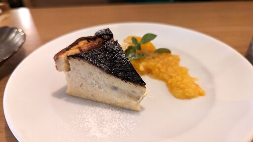 トンカ香るバスクチーズケーキ