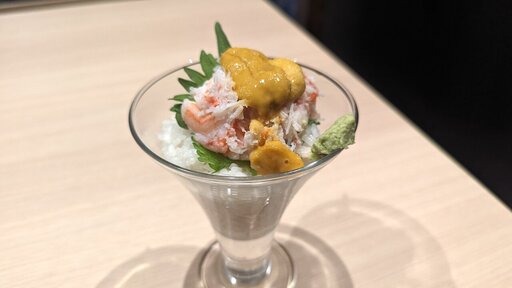 至福の海鮮丼パフェ