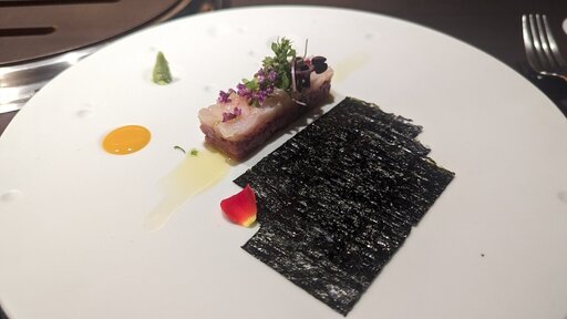 佐賀牛内もも肉の昆布締め タルタル仕立て