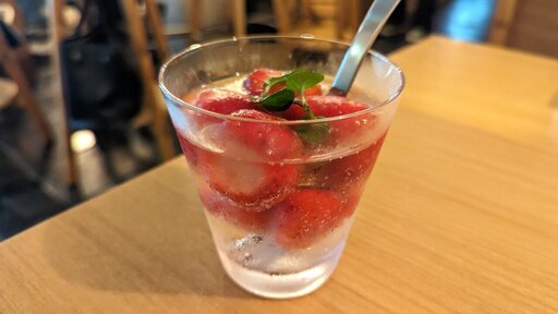 KOMASA GIN 苺