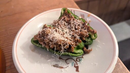 鴨の肉味噌ピーマン