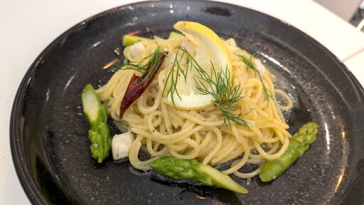 ホタテとアスパラ レモンペペロンチーノ