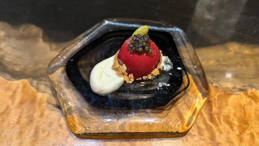 レバームース ベリー仕立て キャビア添え