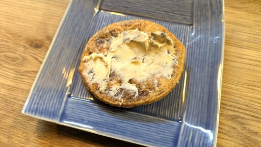 生せんべいとブルーチーズ