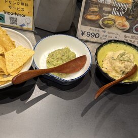 ちくわとザーサイのポテトサラダ、メキシコ屋台んおワカモレ