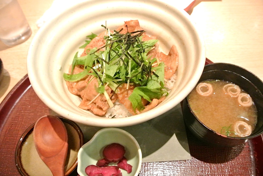 http://dinner.tokyo-review.com/image/DSC_9713.JPG