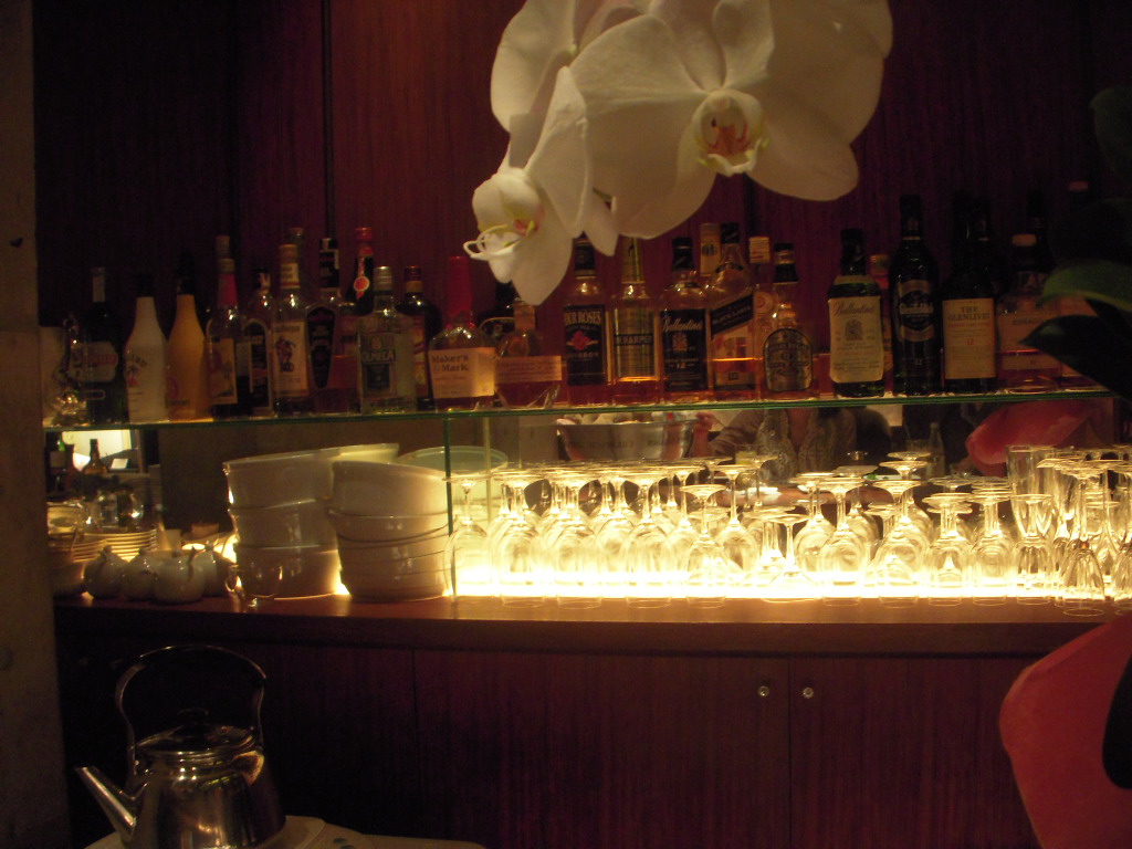 http://dinner.tokyo-review.com/image3/DSCN0829.JPG