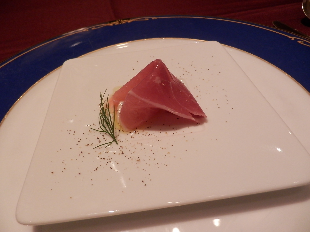 http://dinner.tokyo-review.com/image4/PA121915.JPG
