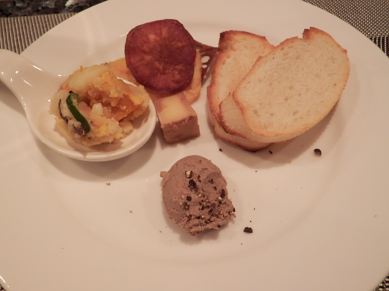 http://dinner.tokyo-review.com/image4/PB152308.JPG